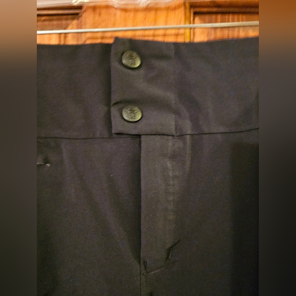 Black Mountain Hardwear Pants - Picture 5 of 11